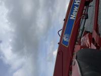 New Holland H7450