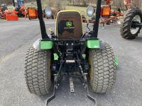 John Deere 2720