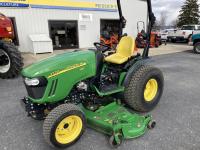 John Deere 2720