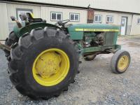 John Deere 2440
