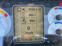 New Holland STACKCRUISER 102