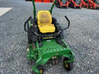 John Deere Z915B