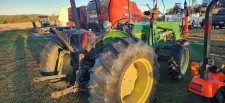 John Deere 5105