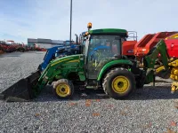 John Deere 3720