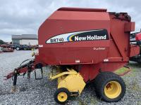 New Holland BR740A