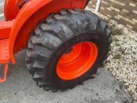Kubota L3301HST