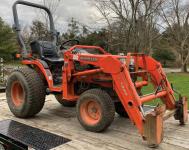 Kubota B7610HSD