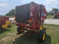 New Holland BR7050