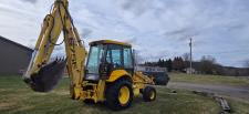 New Holland 675E