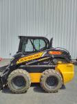 New Holland L320