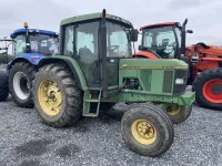 John Deere 6400