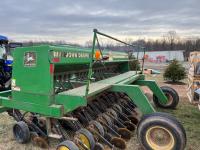 John Deere 750