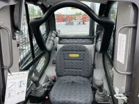 New Holland L320