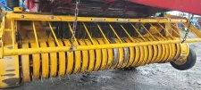 New Holland BR7060