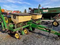 John Deere 1750