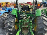 John Deere 5085E