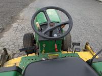 John Deere 855
