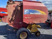 New Holland BR7060
