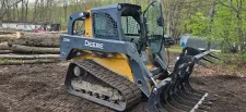 John Deere 329D