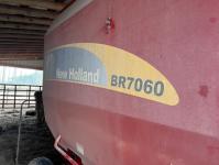 New Holland BR7060
