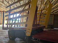 New Holland STACKCRUISER 102