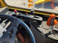 New Holland STACKCRUISER 102
