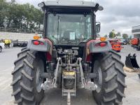 Massey Ferguson 5711 Dyna-4