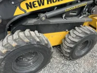 New Holland L320