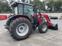 Massey Ferguson 5711 Dyna-4