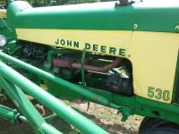 John Deere 530
