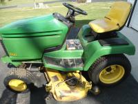 John Deere 325
