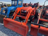 Kubota L3301HST