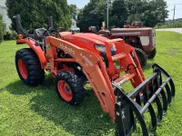 Kubota L3302HST