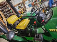 John Deere 2155