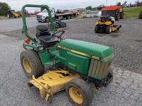 John Deere 855