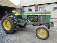 John Deere 2440