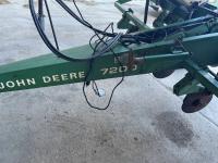 John Deere 7200