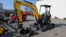 New Holland E37C