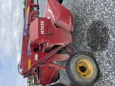 Part Number: New Holland H7450
