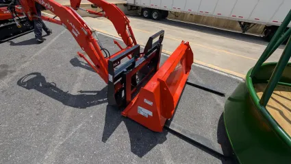 Part Number: Kubota LX2610HSDC