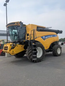 Part Number: New Holland CR8.90 AGG SHAKE