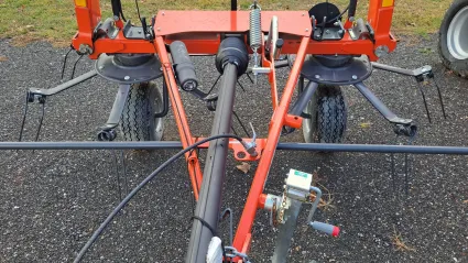 Part Number: Kubota TE4052T