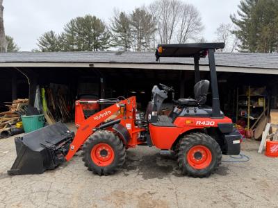 Part Number: Kubota R430R1