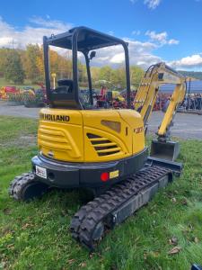 Part Number: New Holland E37C