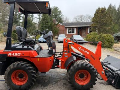 Part Number: Kubota R430R1