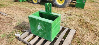 Part Number: John Deere Weight Box