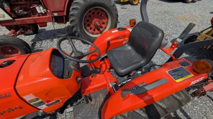 Part Number: Kubota L3901HST