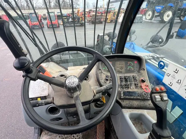 New Holland LM6.32 T4B