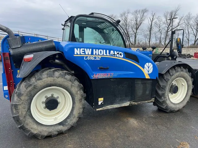 New Holland LM6.32 T4B