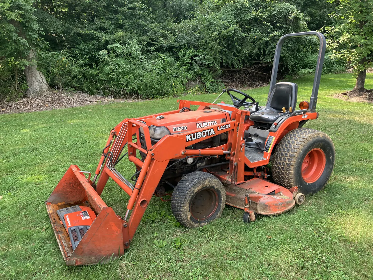 Kubota B1700